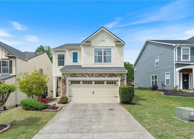 Property at 6065 Falls Landing Dr, Cumming, GA 30040, 3 beds, 2.5 baths
