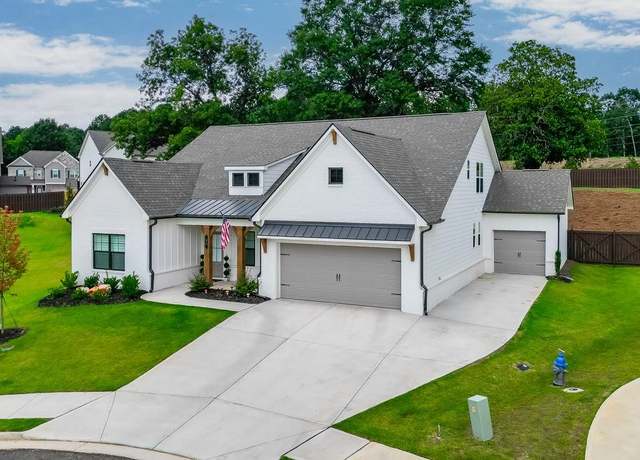 Property at 35 Rose Walk Ct, Hoschton, GA 30548, 4 beds, 3.5 baths