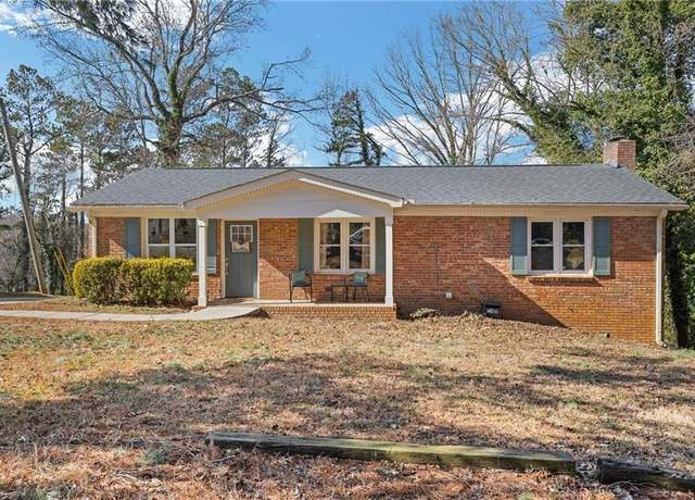 Property at 1407 Vine St NE, Gainesville, GA 30501, 3 beds, 2 baths