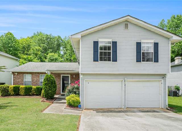 Property at 734 Kilkenny Cir, Lithonia, GA 30058, 3 beds, 2.5 baths