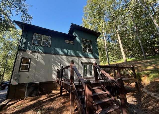 Property at 55 Elmwood Cir, Ellijay, GA 30540, 3 beds, 2.5 baths