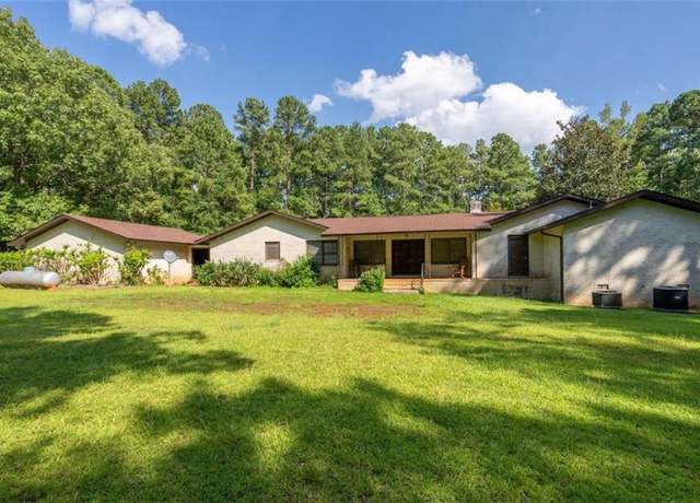 Property at 882 A Gaissert Church Rd, Sparta, GA 31087, 4 beds, 2.5 baths