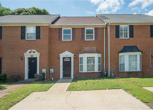 Property at 1507 Paces Ferry North SE, Smyrna, GA 30080, 2 beds, 2.5 baths