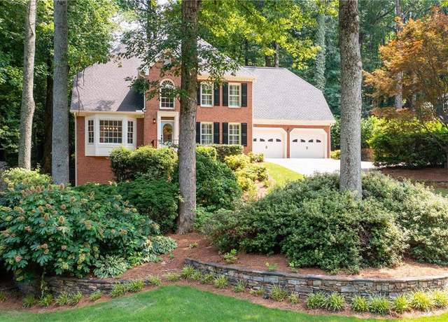 Property at 4429 Windsor Oaks Cir, Marietta, GA 30066, 5 beds, 4.5 baths