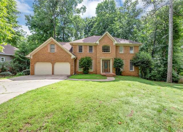 Property at 11575 Wildwood Springs Dr, Roswell, GA 30075, 4 beds, 2.5 baths
