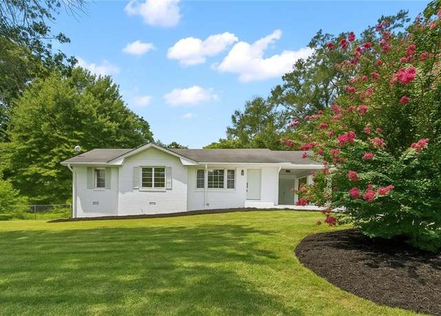 Property at 6521 Menlo Way, Rex, GA 30273, 3 beds, 2 baths