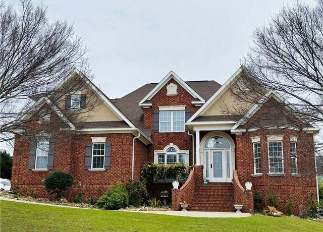 Property at 302 Wind River Dr, Kathleen, GA 31047, 4 beds, 3.5 baths