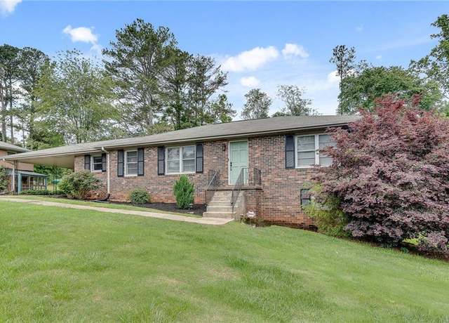 Property at 2653 Elkhart Cir SW, Marietta, GA 30064, 3 beds, 2 baths