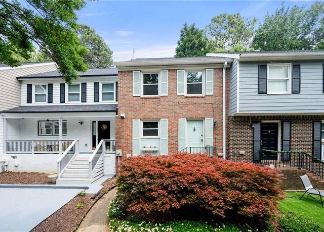 Property at 1481 Bentley Ln SE, Marietta, GA 30067, 2 beds, 1.5 baths