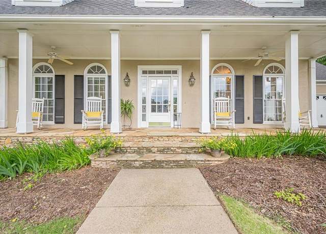 Property at 6360 Brookline Ct, Cumming, GA 30040, 4 beds, 2.5 baths