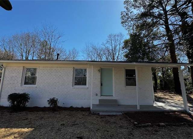 Property at 110 Raymond St, Jonesboro, GA 30236, 3 beds, 2 baths