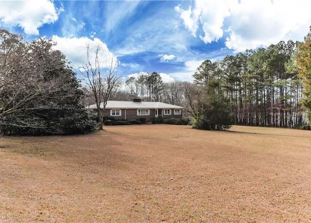 Property at 2443 Highway 92 S, Fayetteville, GA 30215, 3 beds, 2 baths