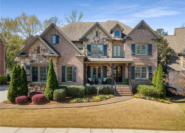 Property at 5176 Creek Walk Cir, Peachtree Corners, GA 30092, 5 beds, 4 baths