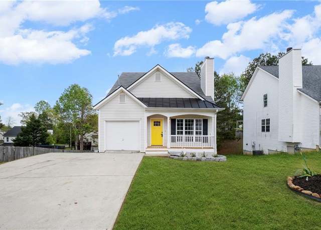Property at 131 Magazine St, Dallas, GA 30157, 3 beds, 2.5 baths