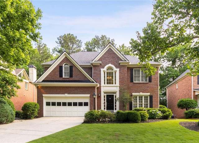 Property at 4679 Glenshire Pl, Dunwoody, GA 30338, 5 beds, 3.5 baths