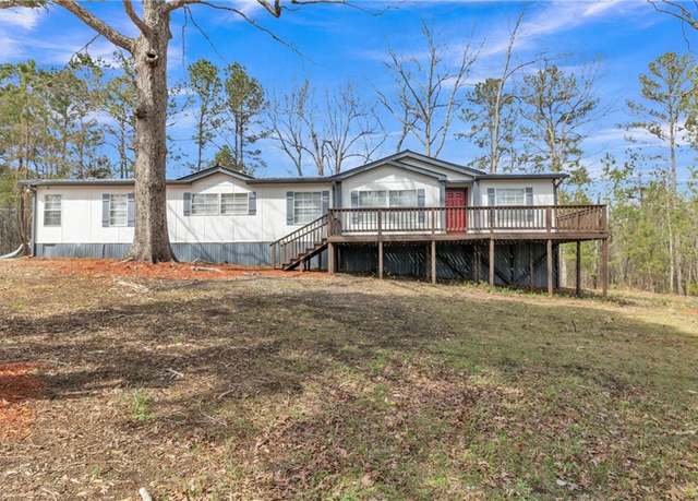 Property at 737 Leonard Rd, Lagrange, GA 30241, 4 beds, 2.5 baths