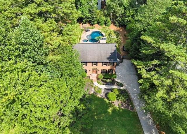 Property at 4484 Windsor Trce, Marietta, GA 30066, 4 beds, 2.5 baths