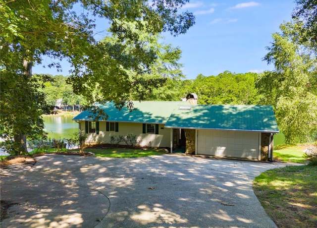 Property at 7132 Greenleaves Ct, Villa Rica, GA 30180, 3 beds, 2 baths