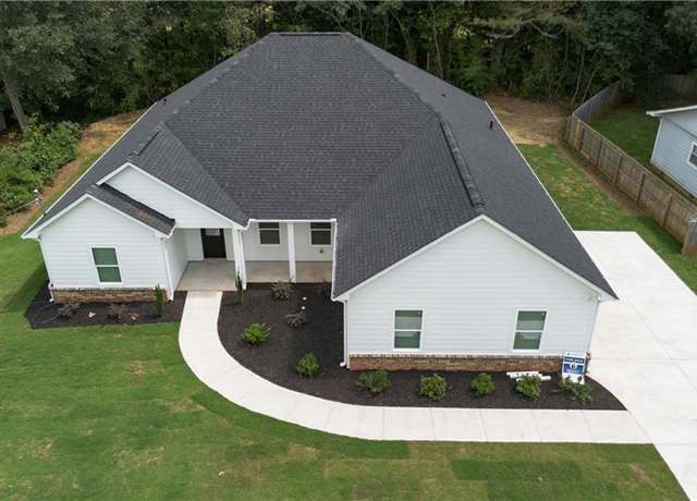 Property at 3272 Corktree Trl, Lithonia, GA 30038, 4 beds, 2 baths