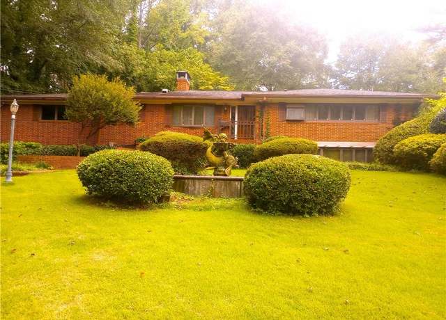 Property at 244 Chalmers Dr NW, Atlanta, GA 30318, 4 beds, 3.5 baths
