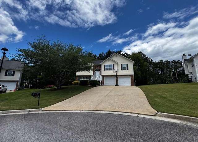 Property at 851 Walkingstick Dr, Douglasville, GA 30134, 4 beds, 3 baths