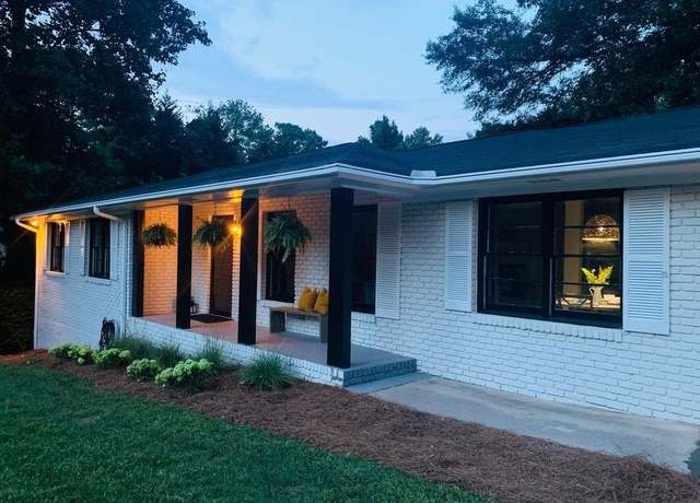 Property at 6715 Wright Rd, Sandy Springs, GA 30328, 3 beds, 2 baths