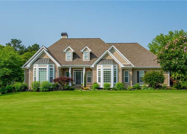 Property at 815 Spring View Ct, Covington, GA 30014, 6 beds, 4.5 baths