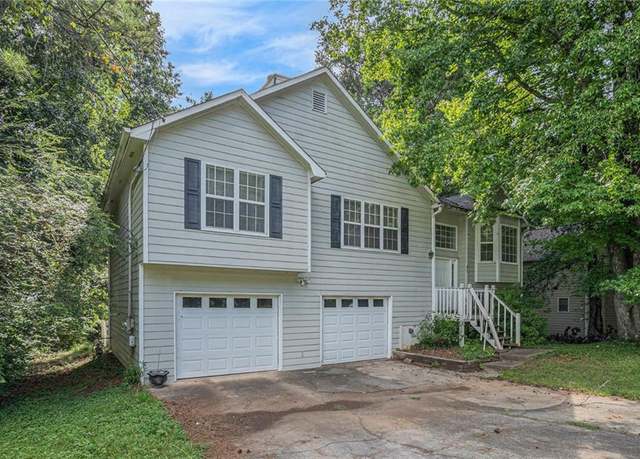 Property at 1837 Independence Dr, Douglasville, GA 30134, 4 beds, 2 baths