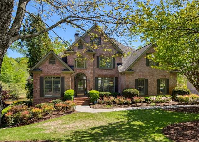 Property at 6185 Deerwoods Trl, Alpharetta, GA 30005, 6 beds, 4.5 baths