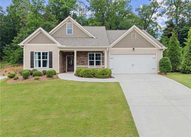 Property at 3521 Phoenix Cove Dr, Gainesville, GA 30506, 3 beds, 2 baths