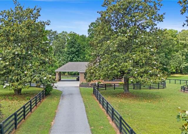 Property at 16175 Hopewell Rd, Milton, GA 30004, 4 beds, 2.5 baths