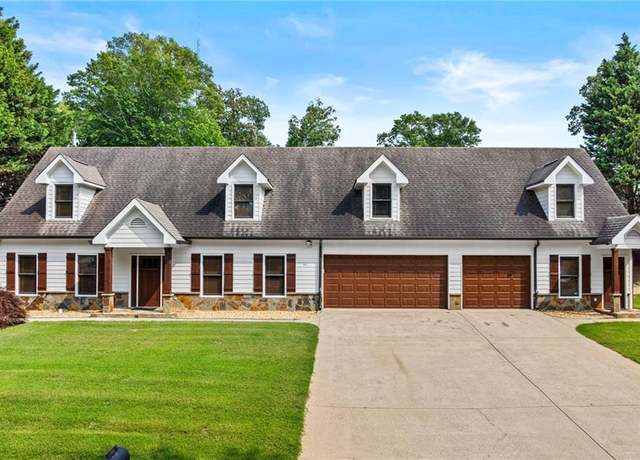 Property at 150 South St, Buford, GA 30518, 5 beds, 4 baths