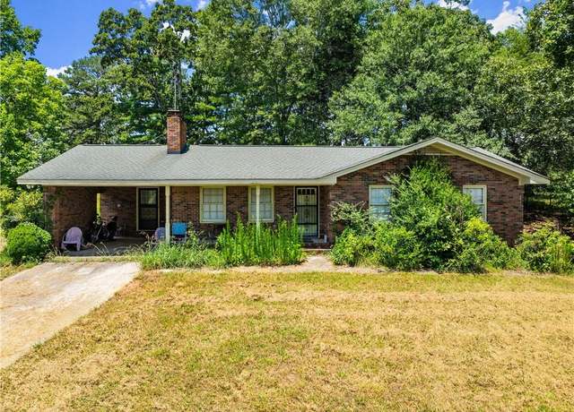 Property at 4169 Clarks Bridge Rd, Gainesville, GA 30506, 3 beds, 1.5 baths