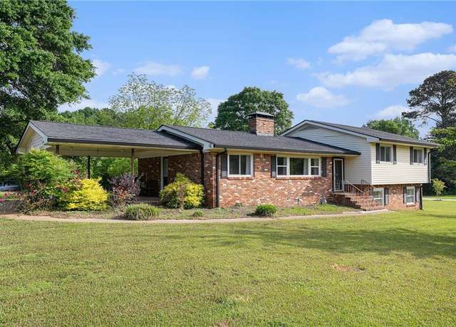 Property at 1548 Highway 81 W, Mcdonough, GA 30253, 4 beds, 3 baths