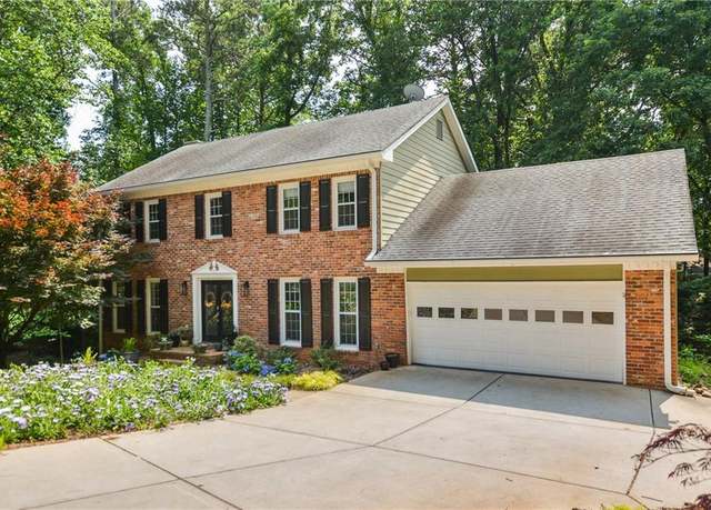 Property at 3453 Drayton Dr NE, Roswell, GA 30075, 4 beds, 3.5 baths