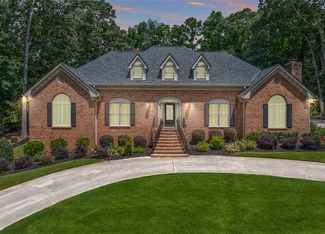 Property at 2065 Innsfail Dr, Snellville, GA 30078, 4 beds, 4 baths