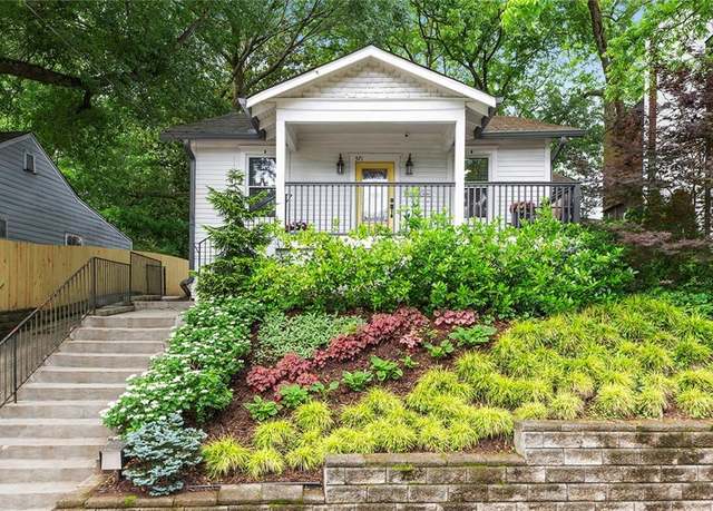 Property at 571 Morgan St NE, Atlanta, GA 30308, 2 beds, 2 baths