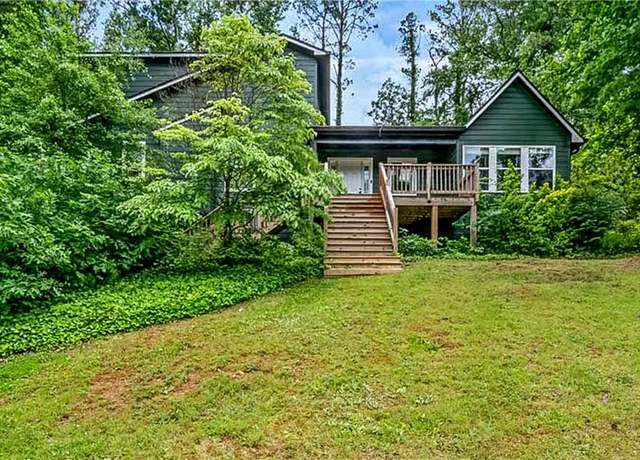 Property at 1033 Justice Ln NW, Acworth, GA 30102, 3 beds, 2 baths