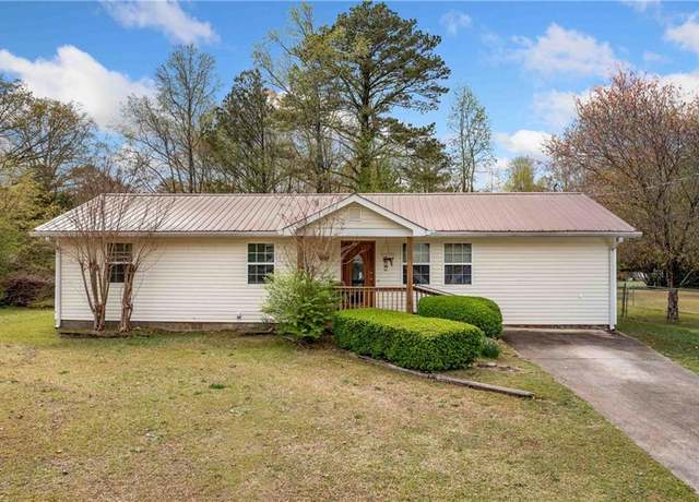 Property at 579 Chevelle Dr, Chatsworth, GA 30705, 3 beds, 1.5 baths