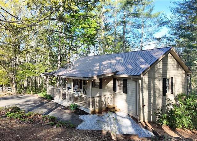 Property at 310 Dogwood Ter, Ellijay, GA 30536, 3 beds, 3 baths