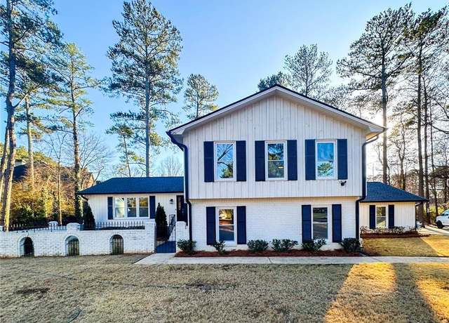 Property at 110 Randomwood Way, Alpharetta, GA 30022, 3 beds, 2.5 baths