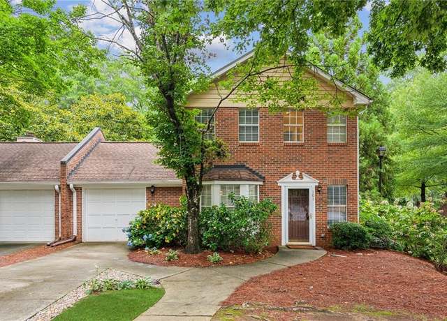 Property at 101 Swanton Hill Ct, Decatur, GA 30030, 3 beds, 3 baths