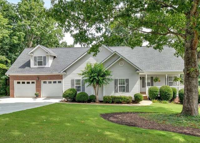 Property at 17 Sassafras Trl NE, Cartersville, GA 30121, 3 beds, 2 baths