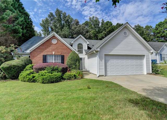 Property at 2360 Heatherton Cir, Dacula, GA 30019, 3 beds, 2 baths