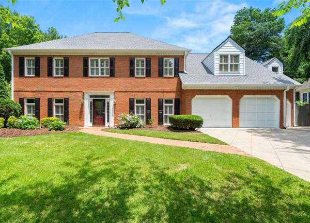 Property at 2903 Ashebrooke Dr, Marietta, GA 30068, 5 beds, 4 baths