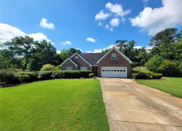 Property at 7030 Valley Landing Ct, Cumming, GA 30041, 3 beds, 2 baths