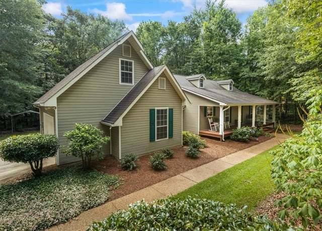 Property at 820 Airline Rd, Mcdonough, GA 30252, 3 beds, 2 baths