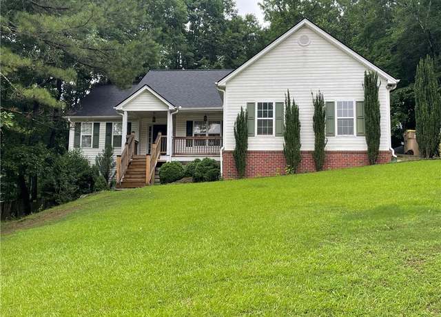 Property at 574 Saddle Ridge Dr, Bethlehem, GA 30620, 3 beds, 2 baths