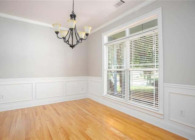 Property at 2634 Bay Crest Ln, Loganville, GA 30052, 4 beds, 2.5 baths