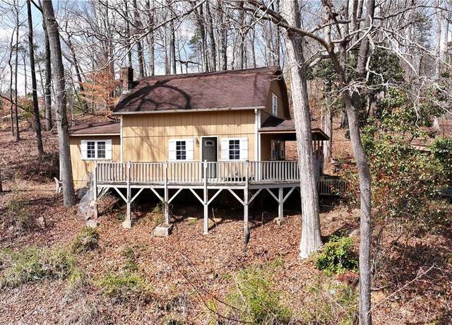 Property at 2986 Defoor Rd, Toccoa, GA 30577, 3 beds, 2.5 baths